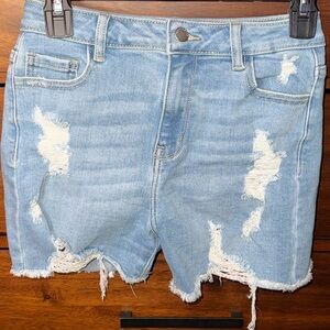 Boutique | Light Wash Colored Distressed Stretchy Denim Shorts